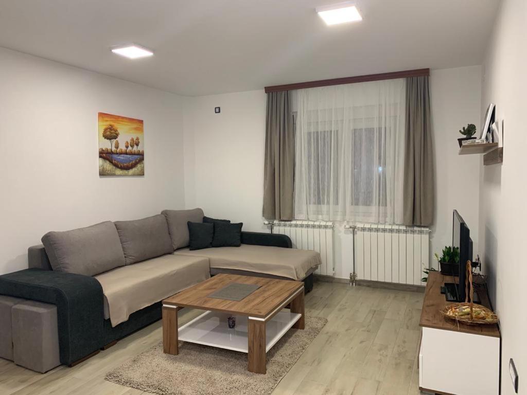 Mm Apartmani Белград Экстерьер фото
